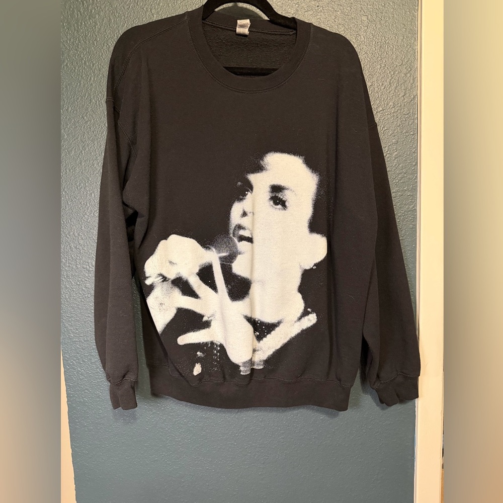Black Graphic Women Sweatshirt